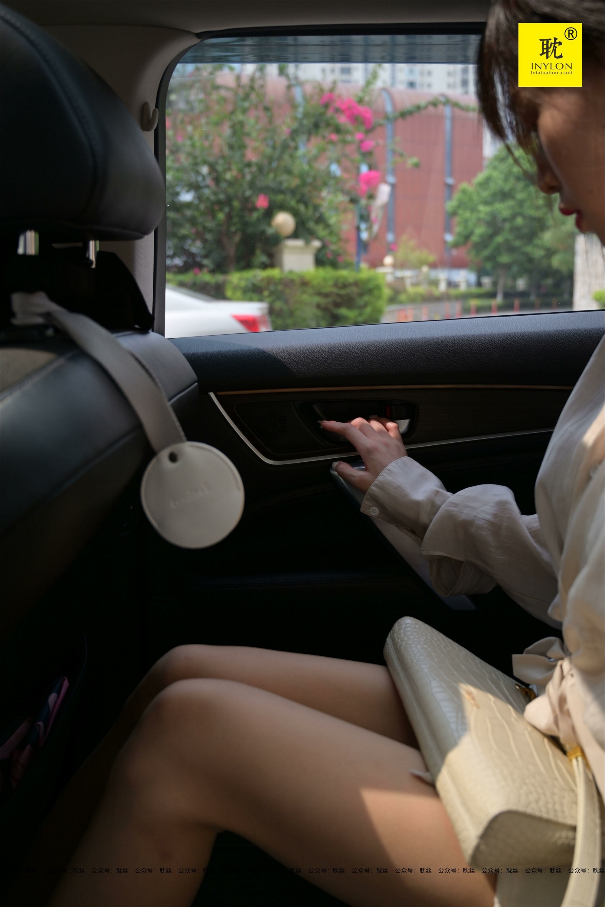 IESS异思趣向  第N种幻想之《一个人下班》①